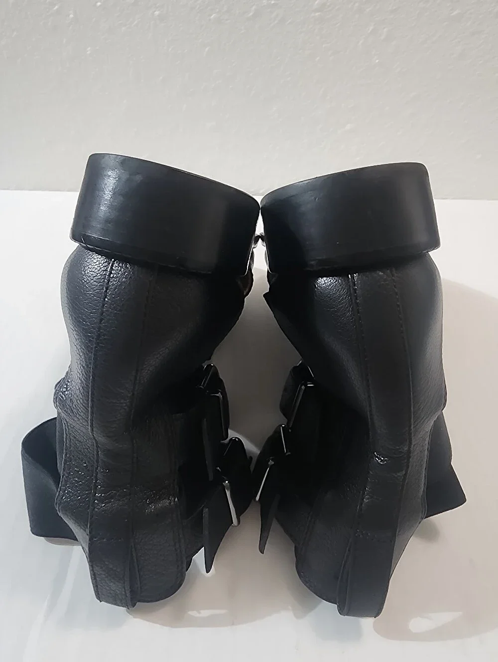 Via Spiga Birna Women Black Leather Cutout Moto Biker Ankle Boots Size 7 M